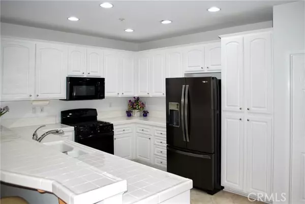 Irvine, CA 92602,30 Taquitz