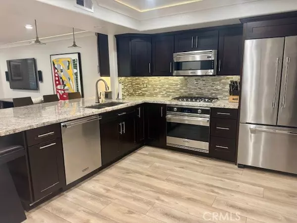 Huntington Beach, CA 92648,200 Pacific Coast Highway #250