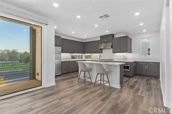 Tustin, CA 92782,430 Transport