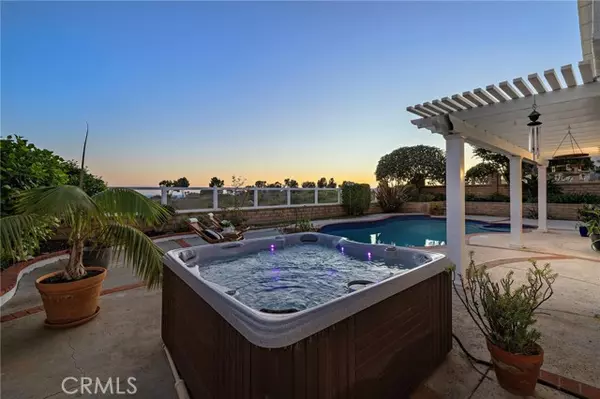 San Clemente, CA 92673,2913 Calle Frontera