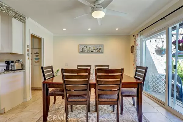 Mission Viejo, CA 92691,22922 Via Nuez #33