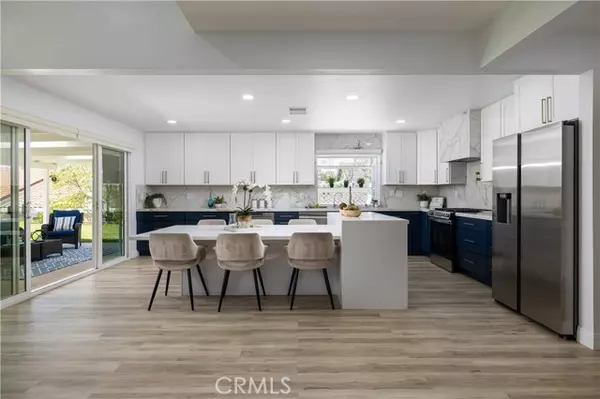 Mission Viejo, CA 92692,23721 Villena