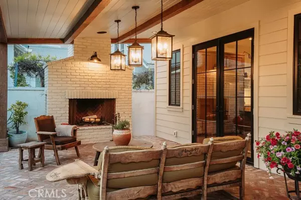 Costa Mesa, CA 92627,224 Flower Street