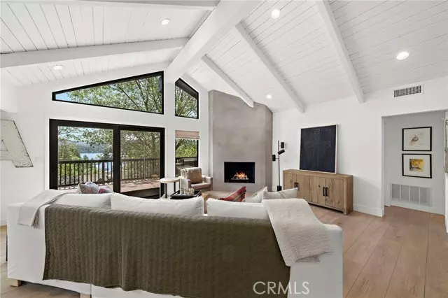 27561 North Bay, Lake Arrowhead, CA 92352