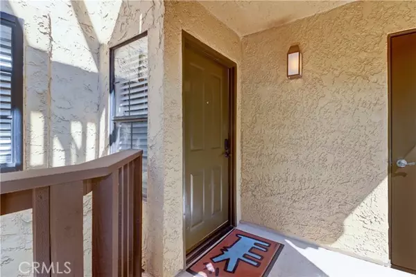 Laguna Hills, CA 92653,25541 Indian Hill #O