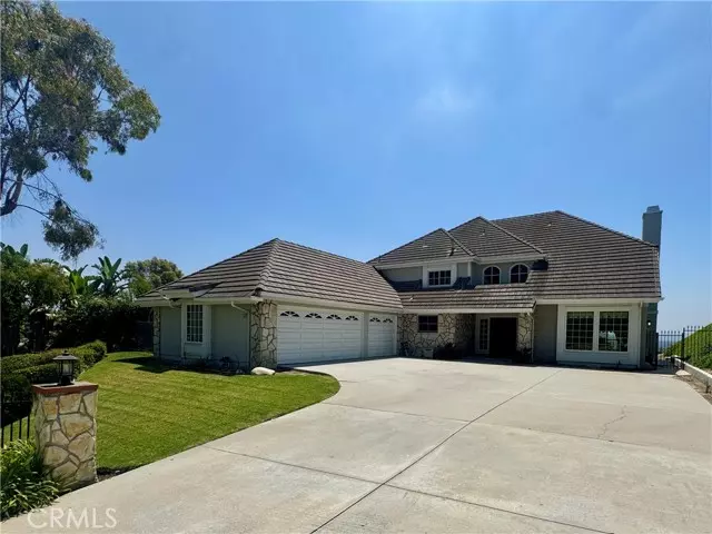 3940 E Summitridge Lane, Orange, CA 92867