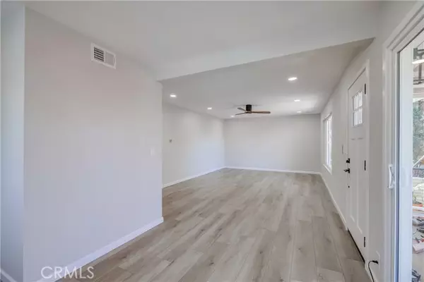 San Clemente, CA 92672,205 W Escalones #A