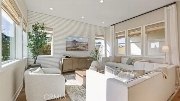 Irvine, CA 92618,409 Clipper