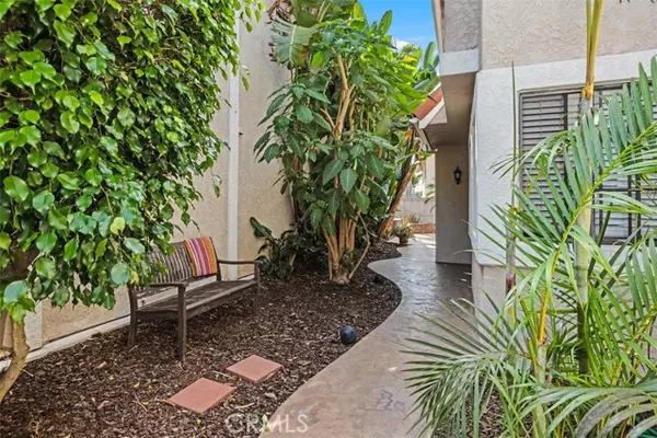 San Diego, CA 92122,3935 Caminito Silvela