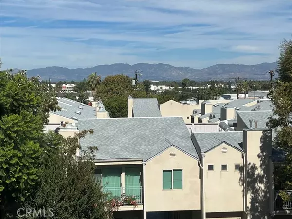 14106 Dickens #302, Sherman Oaks, CA 91423
