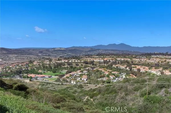 San Clemente, CA 92672,715 Calle Monserrat