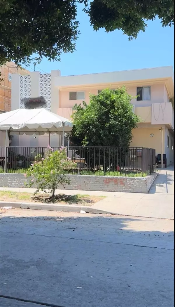 Hollywood (los Angeles), CA 91606,6651 Beck Avenue