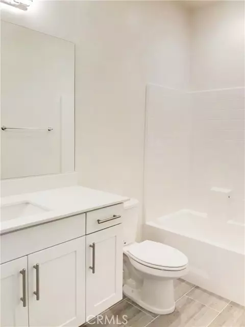 Costa Mesa, CA 92627,689 Doheny St