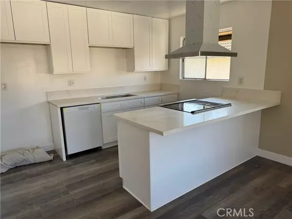 2155 Canyon Drive #D, Costa Mesa, CA 92627