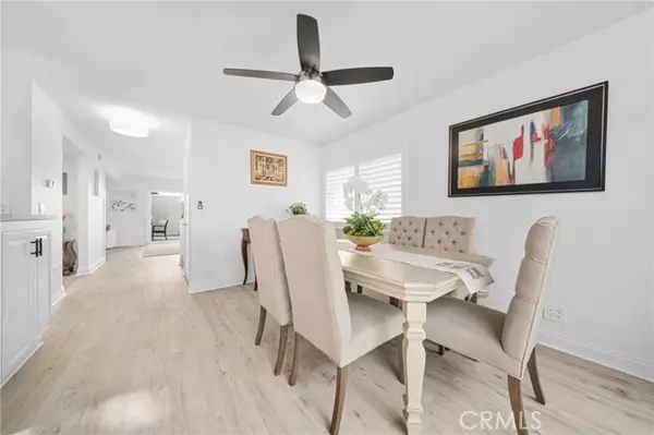 Irvine, CA 92612,60 Willow Tree ln