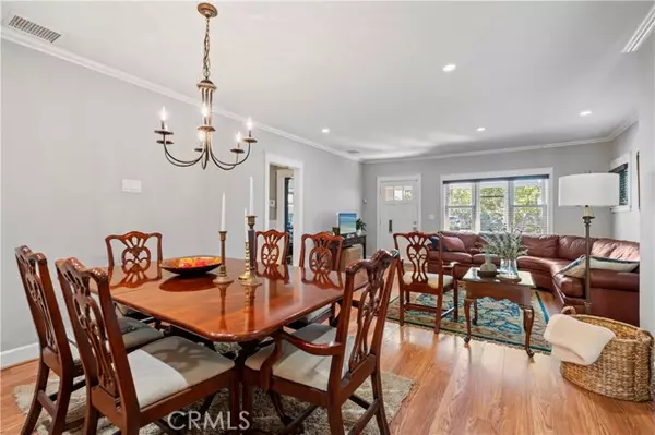 Long Beach, CA 90814,325 N Winnipeg Place