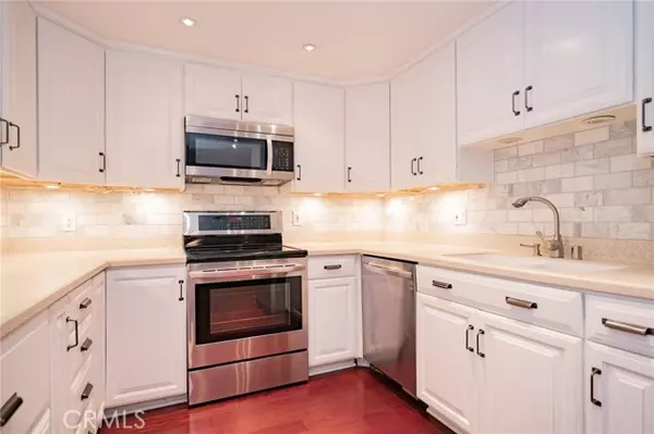 Newport Beach, CA 92663,200 Mcneil Lane #104