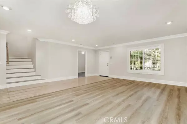 Irvine, CA 92606,20 Nevada