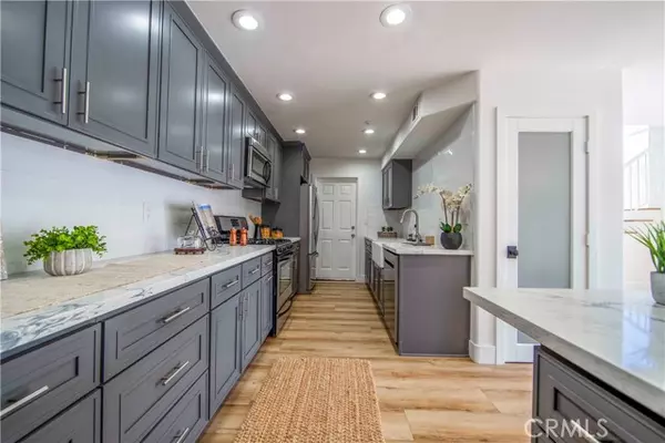 Huntington Beach, CA 92648,18859 Milos Circle