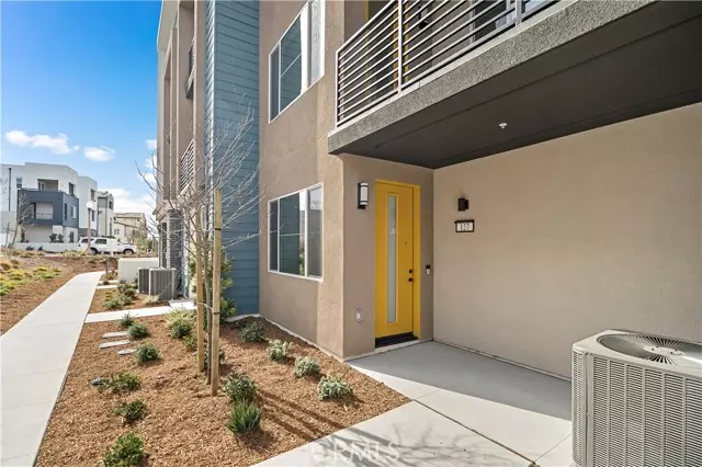 Irvine, CA 92618,127 Culture