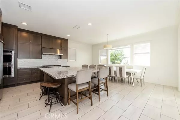 Lake Forest (el Toro), CA 92630,23 Manzanillo