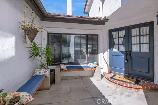 3 Shadow Hill, Laguna Hills, CA 92653