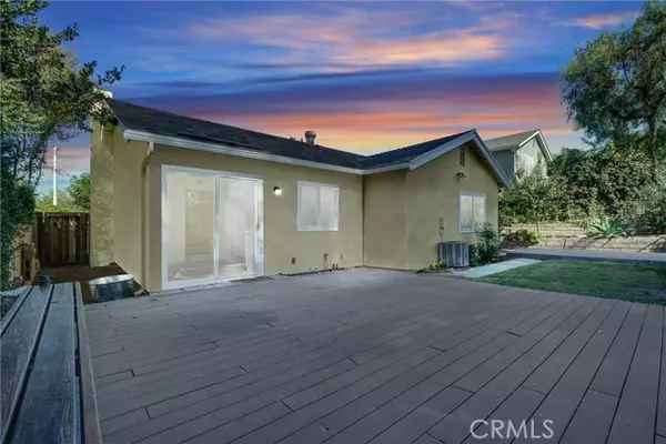 Lake Forest (el Toro), CA 92630,27122 Valleymont Road