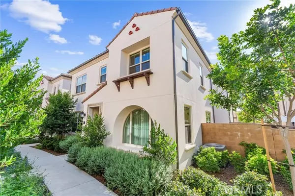 Irvine, CA 92618,136 Newburry
