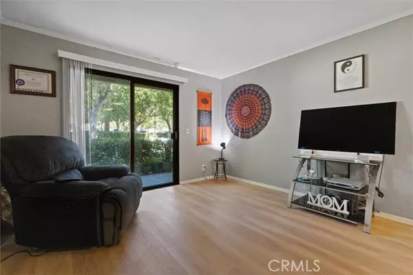 Lake Forest (el Toro), CA 92630,20702 El Toro #271