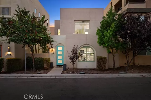 Irvine, CA 92618,181 Carmine