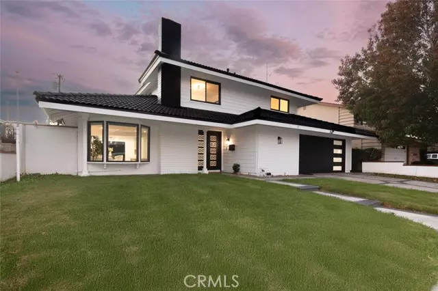 Huntington Beach, CA 92646,21621 Kaneohe Lane