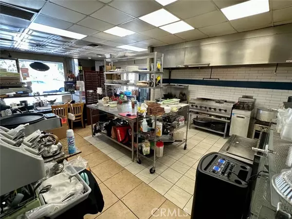 Upland, CA 91786,733 N Mountain