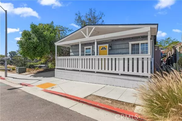 San Diego, CA 92104,2748 30th