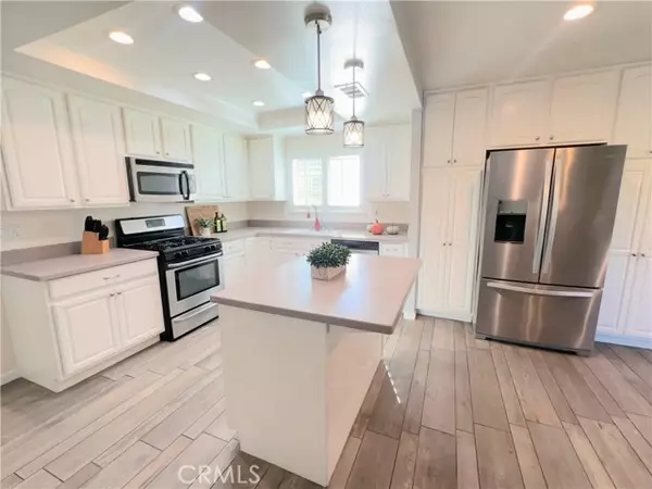 Anaheim, CA 92806,115 S Connie Circle