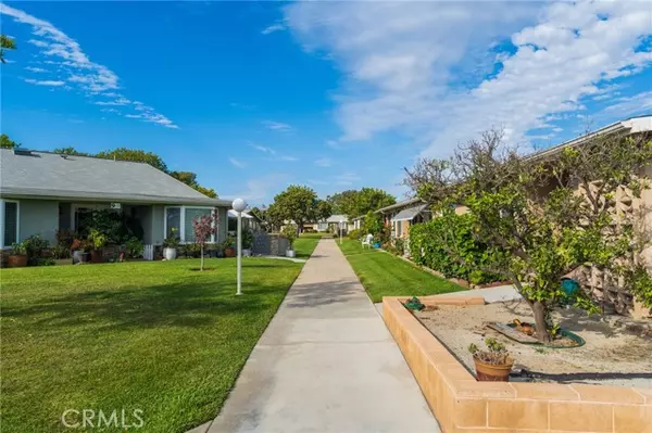 Seal Beach, CA 90740,1681 Tam 0'Shanter Road #10J M12