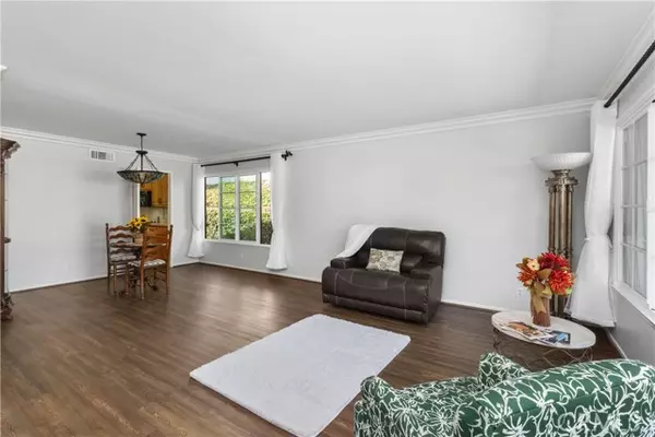 La Habra, CA 90631,430 Teakwood