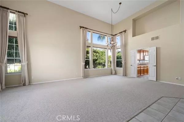 Oceanside, CA 92056,5217 Palmera Drive