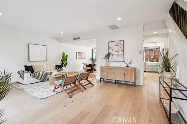 Santa Monica, CA 90402,713 9th Street #3