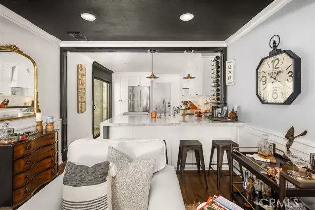 Tustin, CA 92780,1055 Tustin Pines