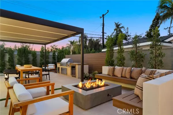 2989 Ceylon Drive, Costa Mesa, CA 92626