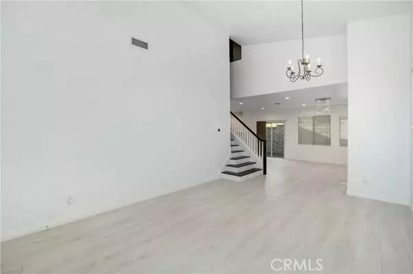 Saugus (santa Clarita), CA 91350,28349 Willow Court