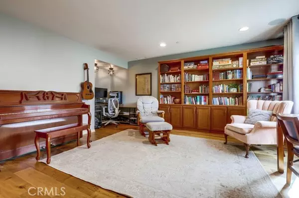 Fullerton, CA 92832,718 S Euclid