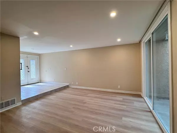 Anaheim, CA 92807,6519 E Paseo Diego