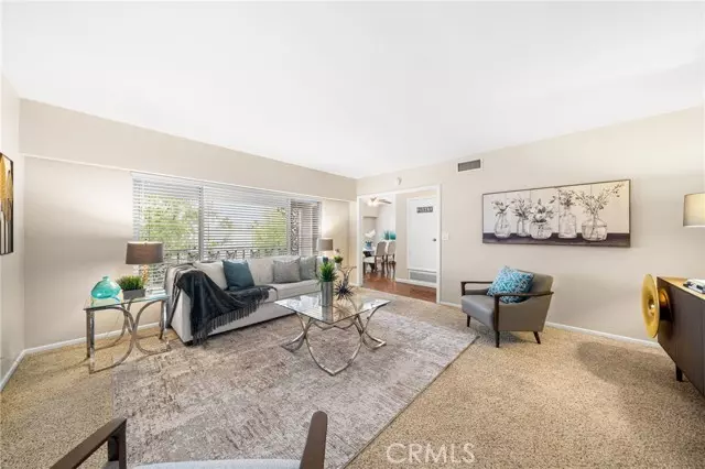 Fullerton, CA 92832,1641 S Pomona Avenue #D36