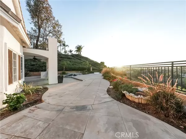 Laguna Hills, CA 92653,25721 Maple View Drive