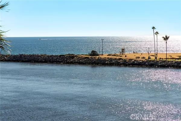 Corona Del Mar (newport Beach), CA 92625,2525 Ocean Boulevard #6B/C