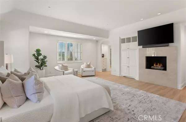 Newport Beach, CA 92660,15 Cypress Point Lane