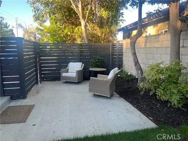 Huntington Beach, CA 92648,302 Cleveland