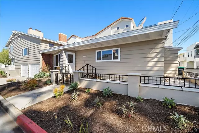 Corona Del Mar (newport Beach), CA 92625,3212 2nd Avenue