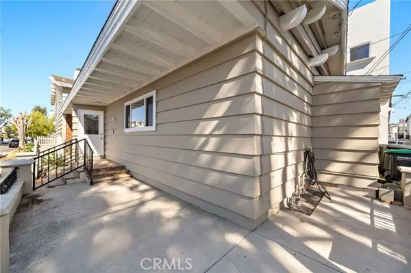 Corona Del Mar (newport Beach), CA 92625,3212 2nd Avenue